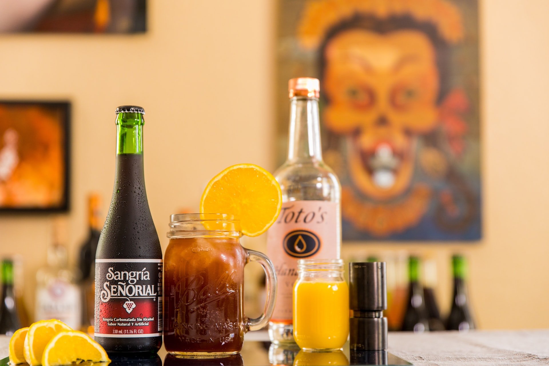Welke cocktails kan ik maken? 5x makkelijke cocktails met ingrediënten die je al in huis hebt